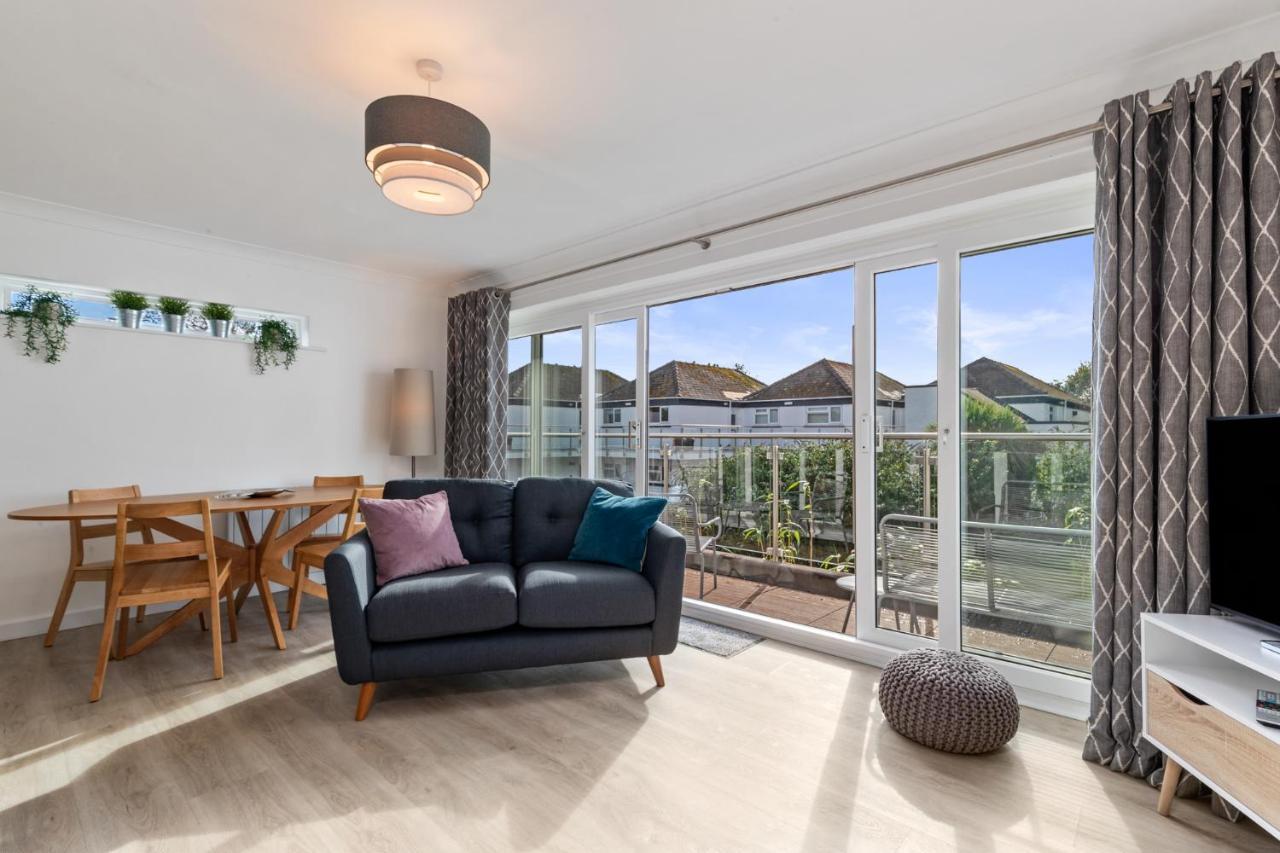 25 Coedrath Park - Sea Views From Balcony, Short Walk To Beach, Parking Saundersfoot Exterior foto