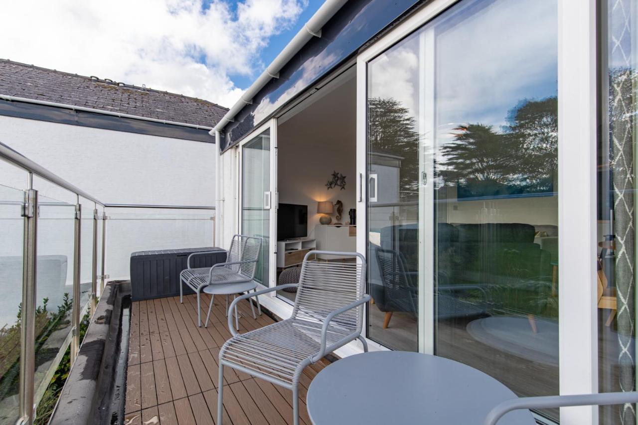 25 Coedrath Park - Sea Views From Balcony, Short Walk To Beach, Parking Saundersfoot Exterior foto