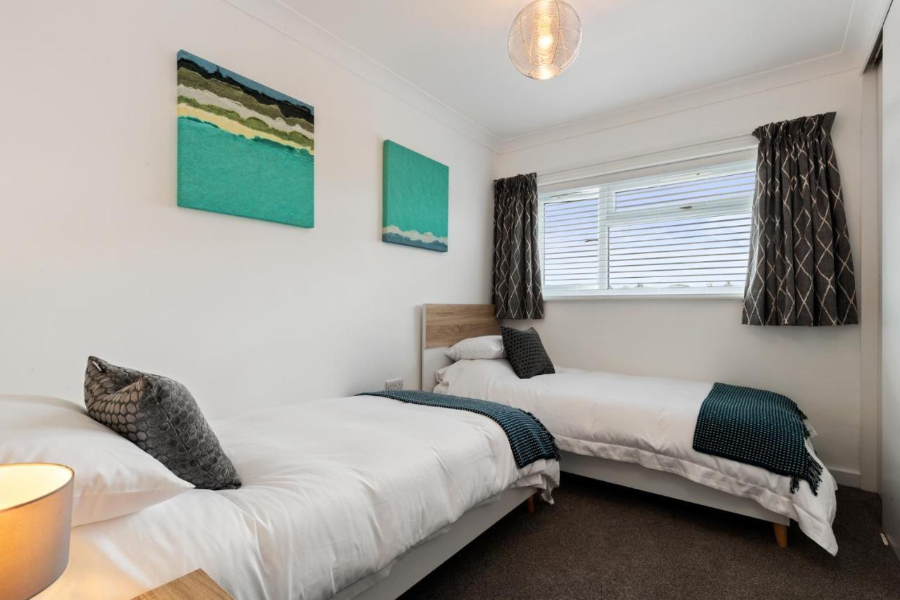 25 Coedrath Park - Sea Views From Balcony, Short Walk To Beach, Parking Saundersfoot Exterior foto