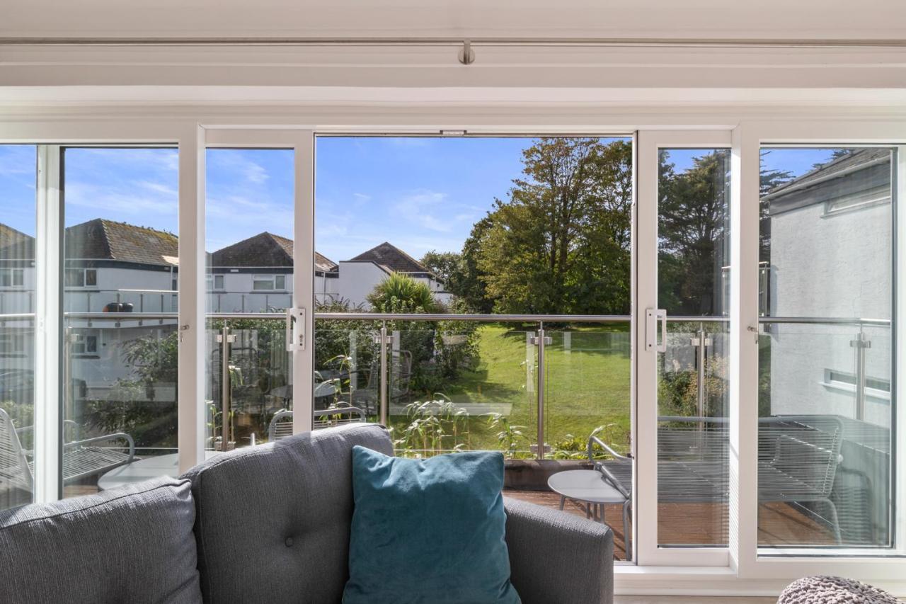 25 Coedrath Park - Sea Views From Balcony, Short Walk To Beach, Parking Saundersfoot Exterior foto
